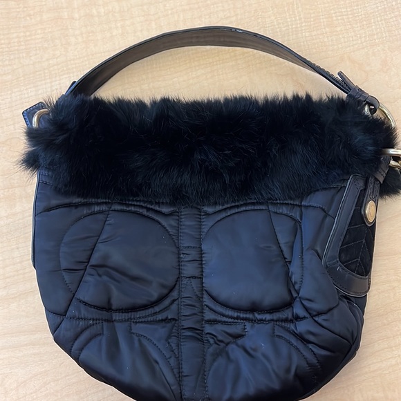 Authentic Coach Fur handbag - Picture 2 of 9